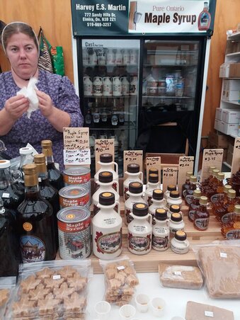 A feldolgozás és csomagolás után a St. Jacobs Farmers’ Marketben értékesítik (Gavrić Jelena felvétele) A feldolgozás és csomagolás után a St. Jacobs Farmers’ Marketben értékesítik (Gavrić Jelena felvétele)