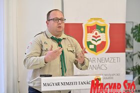 Az MNT kulturalis stratégiájának közvitája Torokkanizsan