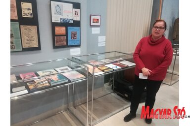 A kiállítást Ninkov K. Olga nyitotta meg, fotó: Lukács Melinda
