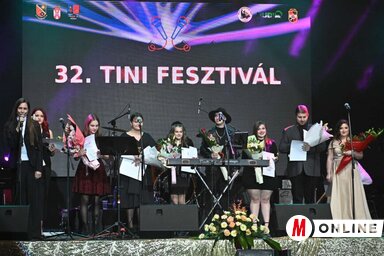 A 32. Tini és Ifjúsági Énekes Vetélkedő díjazottjai, fotó: Ótos András