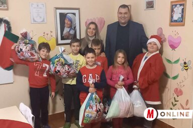 A védencek nagyon örültek a csomagoknak, fotó: Kancsár Izabella