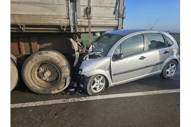 Szerencsére a balesetnek nincsenek halálos áldozatai, de több súlyos sérülés is történt (Topreport)