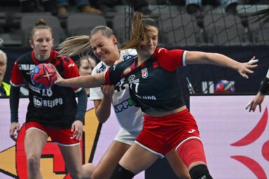 Nem kímélték egymást a felek (Fotó: MTI)