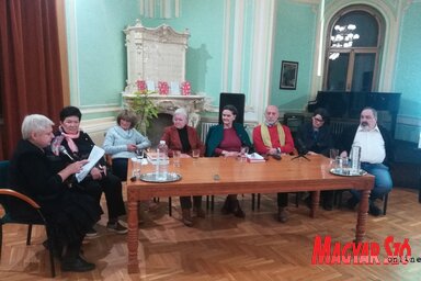 A kerekasztal-beszélgetés résztvevői, fotó: Lukács Melinda