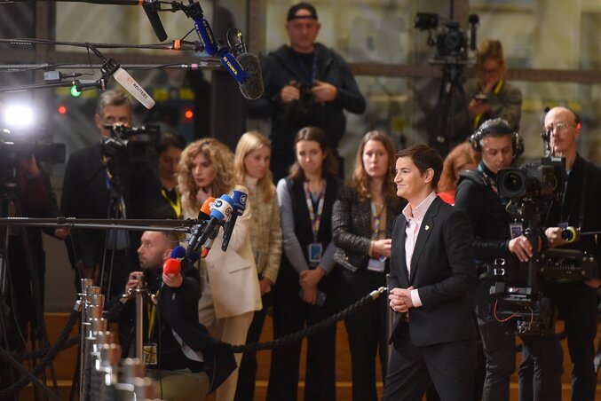 A nemzetközi sajtó képviselőinek nyilatkozik Ana Brnabić (Fotó: Beta)