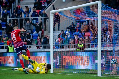 Kenan Kodro egyik gólja a Paks ellen (Fotó: MTI)