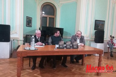 Bogner István, Baráth Gábor Gergely és Mészáros Zoltán a könyvbemutatón, fotó: Lukács Melinda