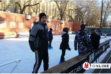 Sztánkó Árpád vezetésével sokan tanultak meg korcsolyázni Topolyán (Tóth Péter)