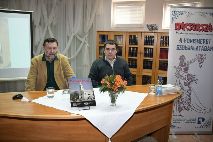 Valkay Zoltán építész, helytörténész és Baráth Gábor Gergely Magyarkanizsán (Puskás Károly felvétele) Valkay Zoltán építész, helytörténész és Baráth Gábor Gergely Magyarkanizsán (Puskás Károly felvétele)
