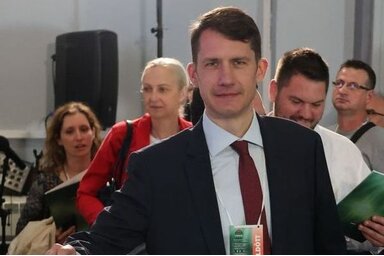 Dr. Pásztor Bálint Facebook-oldala