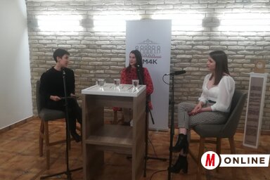 L. Móger Tímea Móricz Virág Kingával és Vadnai Erikával beszélgetett, fotó: Lukács Melinda