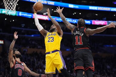 Az új All Star-rekorder LeBron James legutóbb a Chicago ellen 25 pontot szerzett (Fotó: Beta/AP)