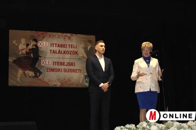 A rendezvényt Kovács Elvira, a VMSZ alelnöke és Kerekes József tanácselnök nyitotta meg (Fotó: Vidács Hajnalka felvétele)