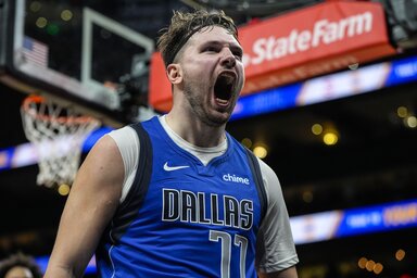 Dončićnál csak Wilt Chamberlain és Kobe Bryant szerzett több pontot egyetlen meccsen (Fotó: Beta/AP)