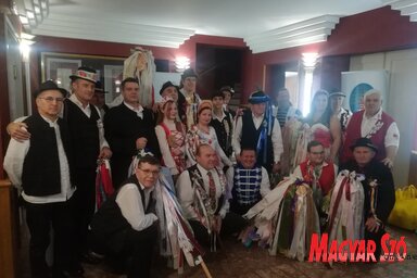 Az est főszereplői: a vőfélyek / Lukács Melinda