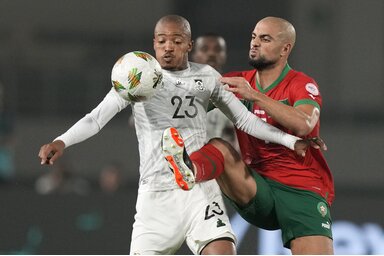 Amrabatnak (jobbról) begőzölt az agya, ki is állították (Fotó: Beta/AP)