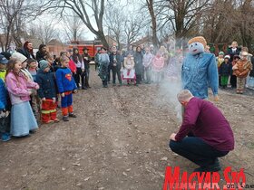 A pacséri iskolások farsangi mulatsága