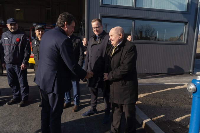 Bratislav Gašić belügyminiszter és Valka Károly alpolgármester (Timon Tamás felvétele)