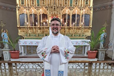 Szakály József atya / Topolyai plébánia felvétele