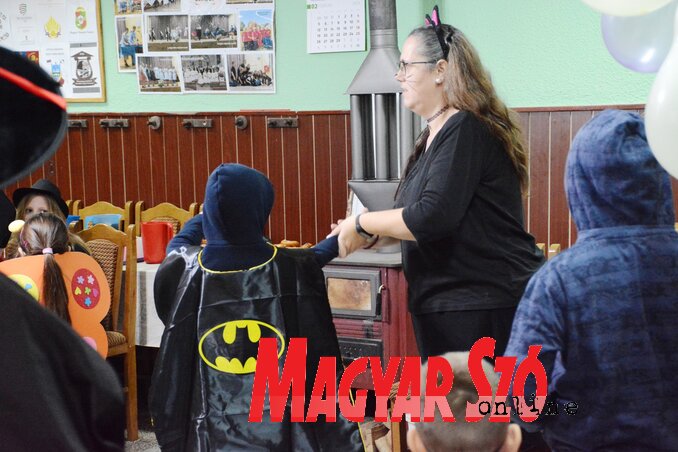 Ez a kisfiú Batman-jelmezben vett részt a szombati rendezvényen (Fotó: Paraczky László felvétele) Ez a kisfiú Batman-jelmezben vett részt a szombati rendezvényen (Fotó: Paraczky László felvétele)