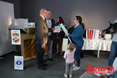 A díjak kiosztása (Fotó: Lakatos János)
