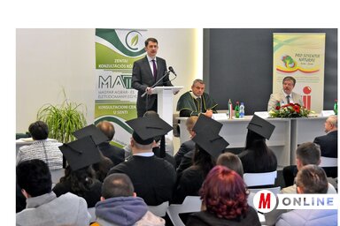 Dr. Pásztor Bálint ünnepi beszédében elmondta, az agrártudományi diplomák kiosztása a vajdasági magyar közösség ünnepe is (Fotó: Gergely Árpád felvétele)