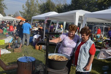 A Szármafesztivál évről évre nagyobb tömegeket vonz Topolyára / Herceg Elizabetta felvétele