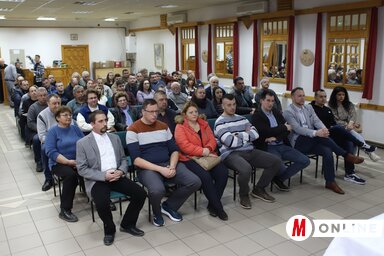 Nagyszámú érdeklődőt vonzott a lakossági fórum / Lakatos János felvétele