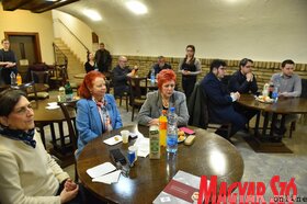A Magyar Nemzeti Tanács szakkönyveket adott át a vajdasági magyar média szerkesztőségei részére