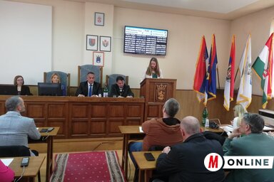 Tegnap ülésezett a községi képviselő-testület / Tóth Péter felvétele