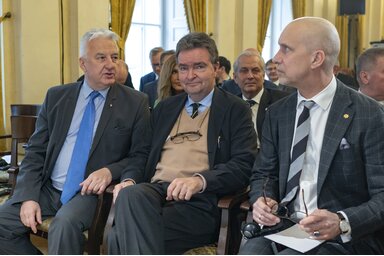 Semjén Zsolt, Habsburg György és Baron Vinzenz von Stimpfl-Abele (Fotó: MTI)