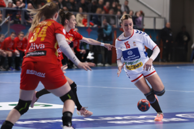 Montenegró jobban bírta a végét, visszavágó vasárnap (Fotó: Szerbiai Kézilabda-szövetség)