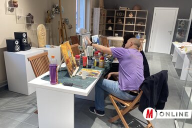 Kormos Róbert már több diákot  felkészített a különböző művészeti iskolák felvételijére / Gulyás Réka felvétele