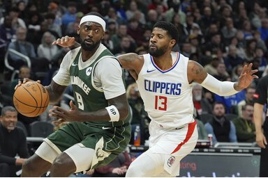 Paul George védekezik Bobby Portison (Fotó: Beta/AP)