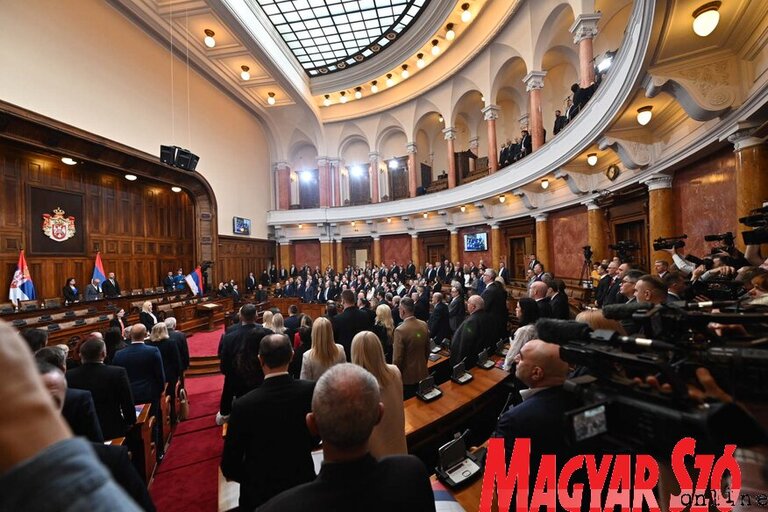 A szerbiai parlament alakuló ülése  február 6-án (Ótos András felvétele)