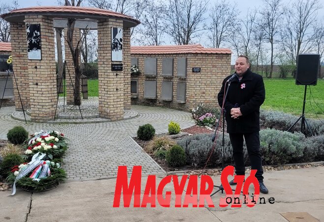 Tomik Nimród tartott történelmi összefoglalót / Lakatos János felvétele