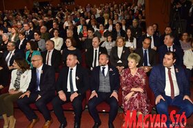 A Vajdasági Magyar Szövetség központi ünnepsége Szabadkán