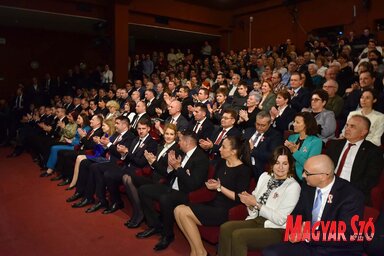 A Vajdasági Magyar Szövetség központi ünnepsége Szabadkán