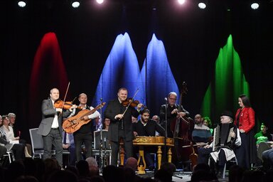 Pál István Szalonna és Bandája zenél a megnyitón (Fotó: MTI)