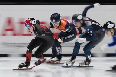 A távol-keletiek között nyert egy kanadai is, Kim Boutin 500 méteren (Fotó: Beta/AP)