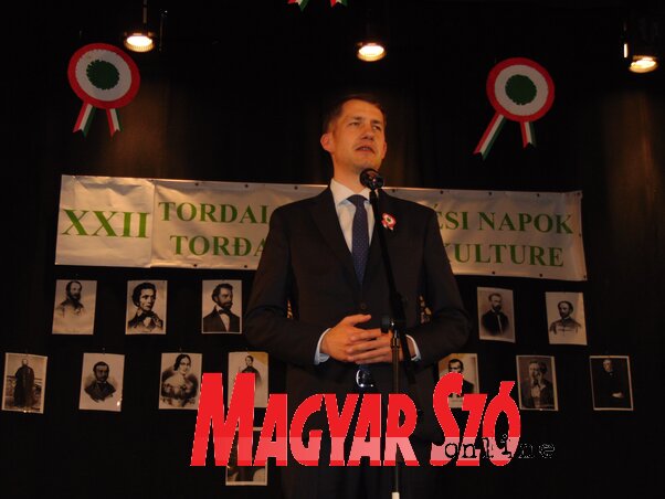 Dr. Pásztor Bálint ünnepi köszöntőt mondott (Vidács Hajnalka felvétele)