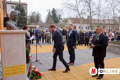 Megemlékezés Kishegyes új főterén / Gulyás Réka felvétele