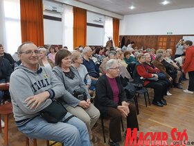 Vajdasági Kézimunkakedvelők Szövetsége a Tűfokos hímzés pályázata eredményhirdetése