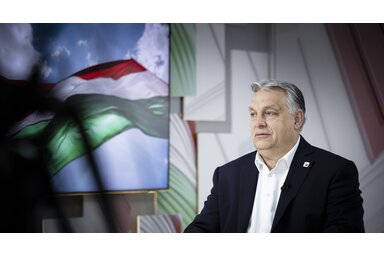 Orbán Viktor a Kossuth rádióban (Fotó: MTI)