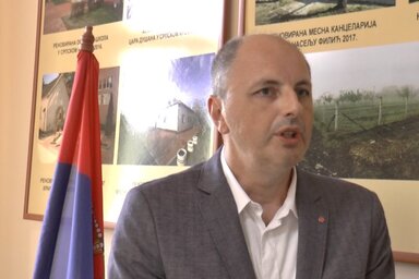 Robert Jakša: Podsetimo da za subvencije za električne automobile može se prijavljivati tokom cele godine (Foto: Vojvođanski)