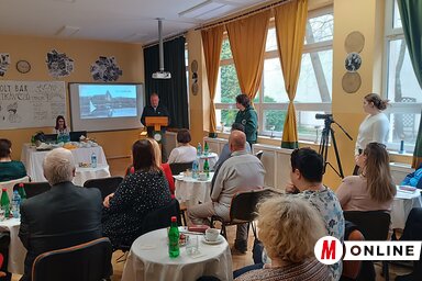 Az iskolanapon Nagy Tibor, az intézmény igazgatója köszöntötte az egybegyűlteket / Dér Dianna felvétele