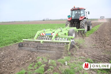 Csaknem 100 kilométernyi dűlőutat szedtek rendbe a szenttamási határban (Fotó: Paraczky László)