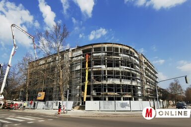 December óta ismét folynak a munkálatok az épületen (Fotó: Herceg Elizabetta felvétele)