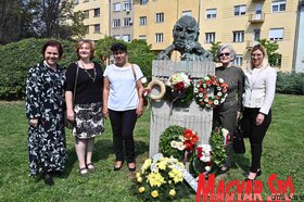 Fehér Ferenc szobránál emlékeztek a magyar költészet napjára Újvidéken