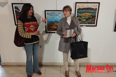 Marija Boros és Jasmina Jovančić Vidaković a kiállításmegnyitón / Lukács Melinda felvétele